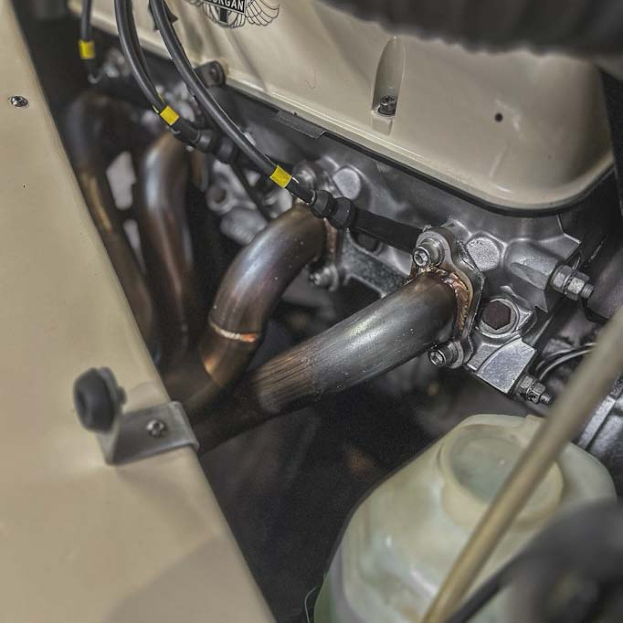 Morgan Plus 8 - Old English White