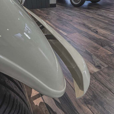 Morgan Plus 8 - Old English White