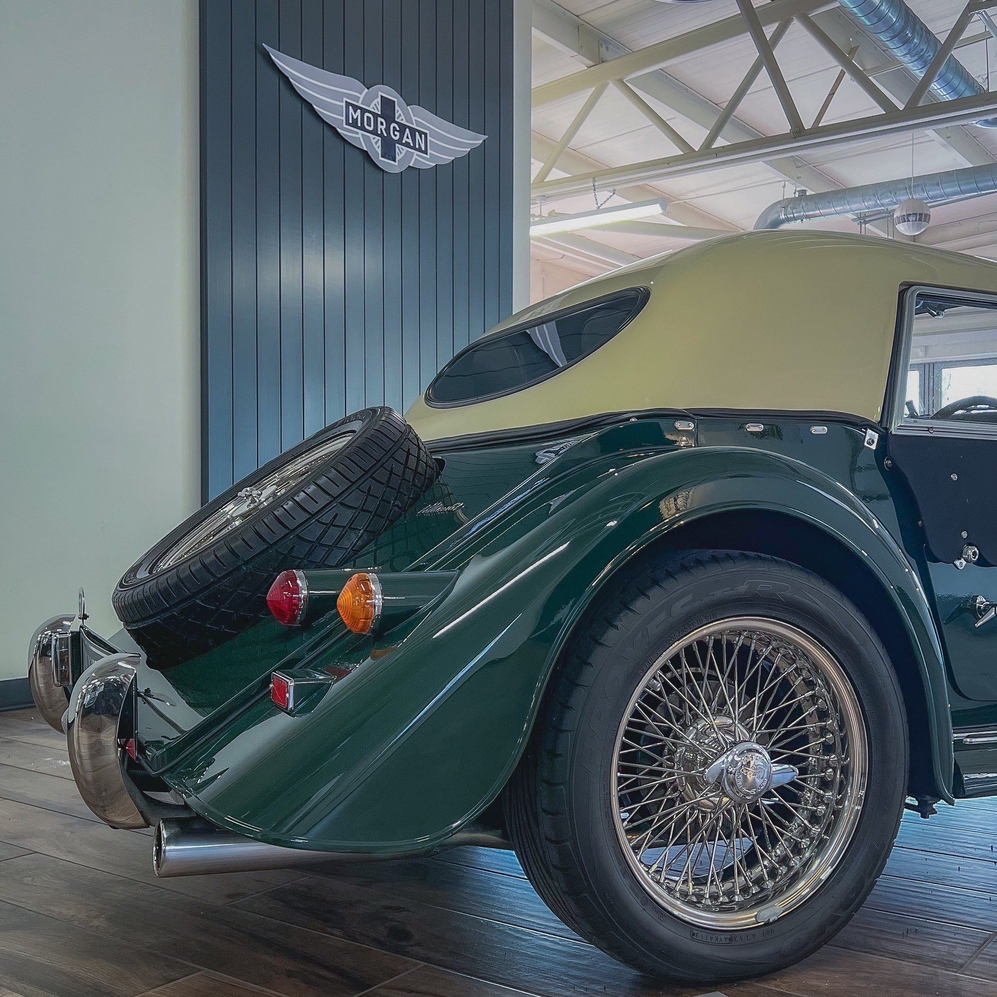 Morgan Plus 8 3.9 Ltr 190 BHP V8 - Le Mans Green