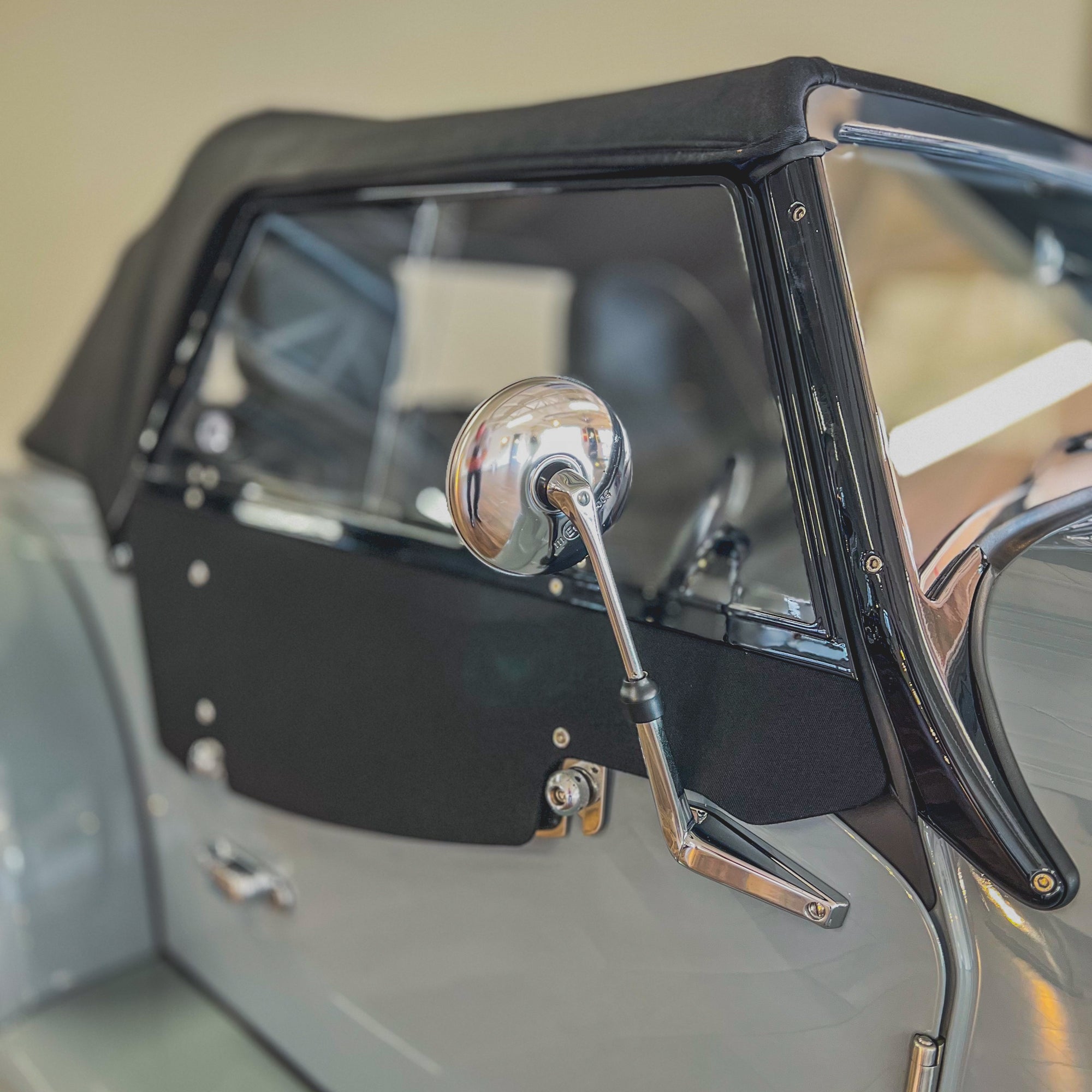 Morgan Plus Four WRP4 - Dove Grey