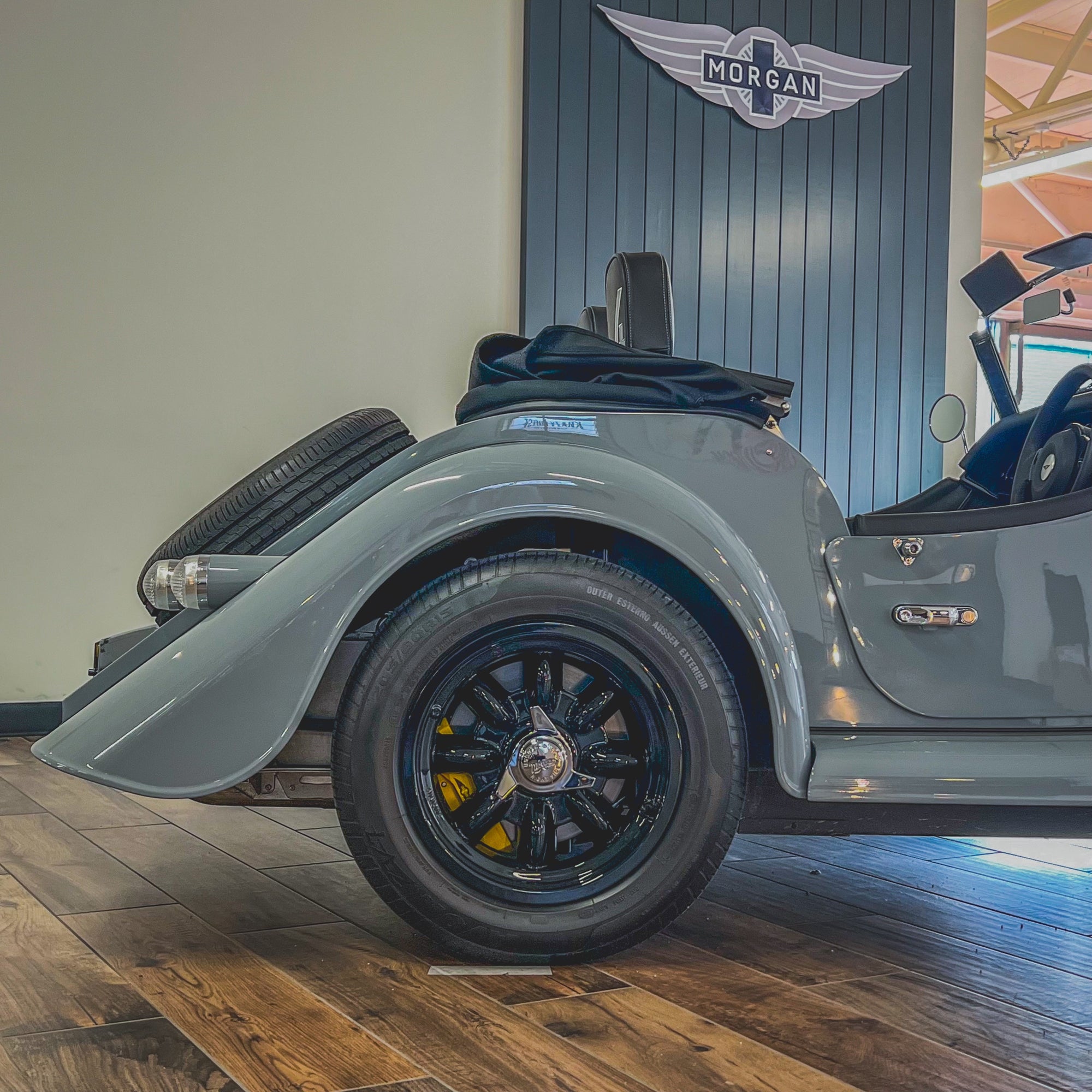 Morgan Plus Four WRP4 - Dove Grey