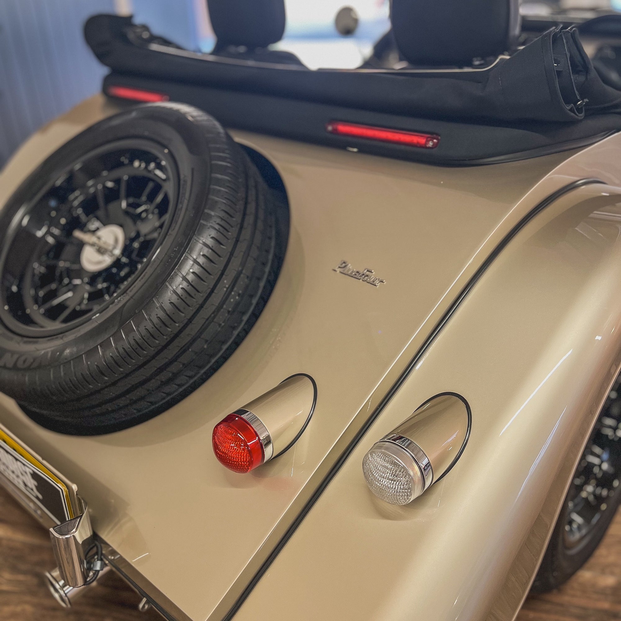 Morgan Plus Four - Morgan White Gold