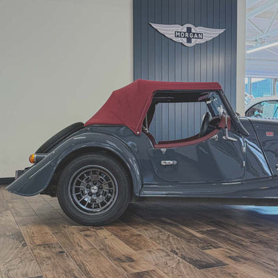 Morgan Plus Four Man - Vintage Dark Grey