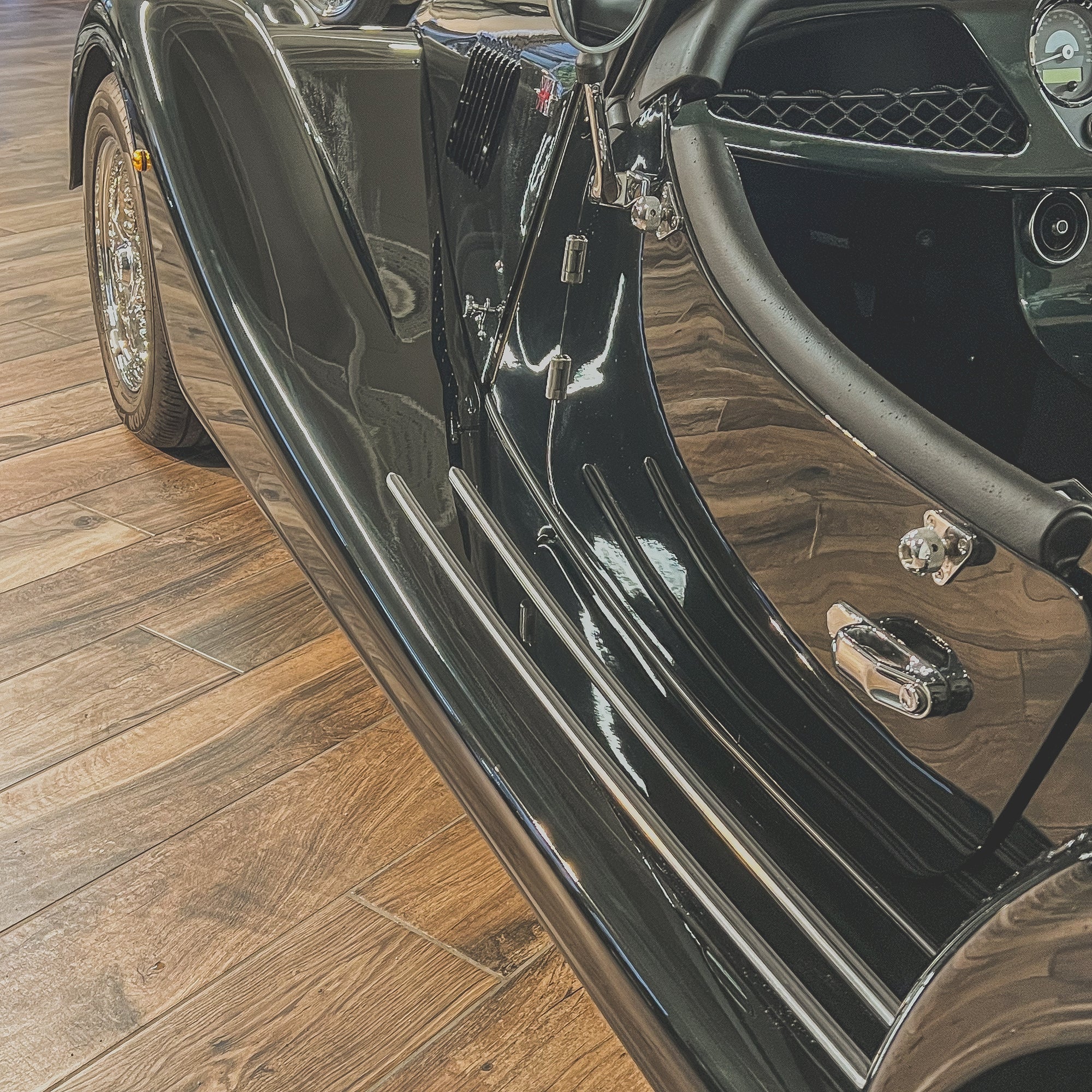 Plus Four Auto - Bentley Midnight Emerald Green