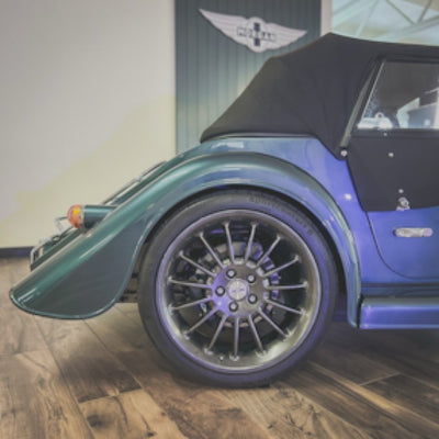 Morgan Plus Six - Porsche Aventurine Green
