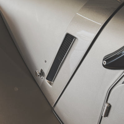 Morgan Plus Six - Shark Skin Satin Met