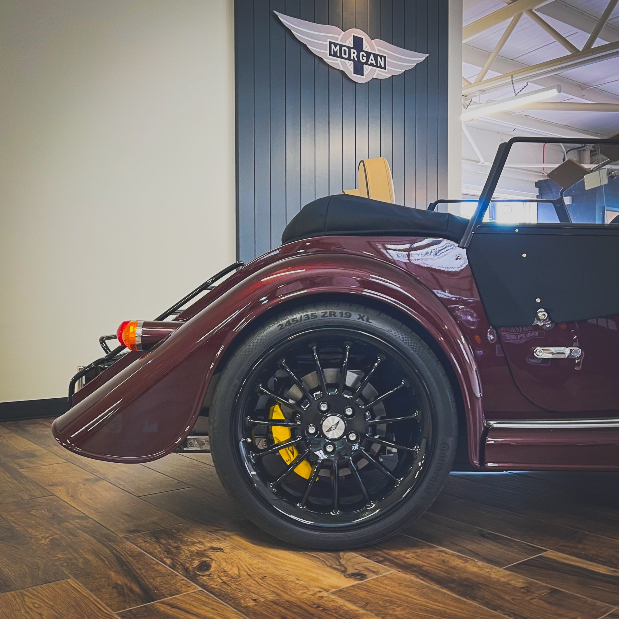 Morgan Plus Six - Bentley Cricket Ball
