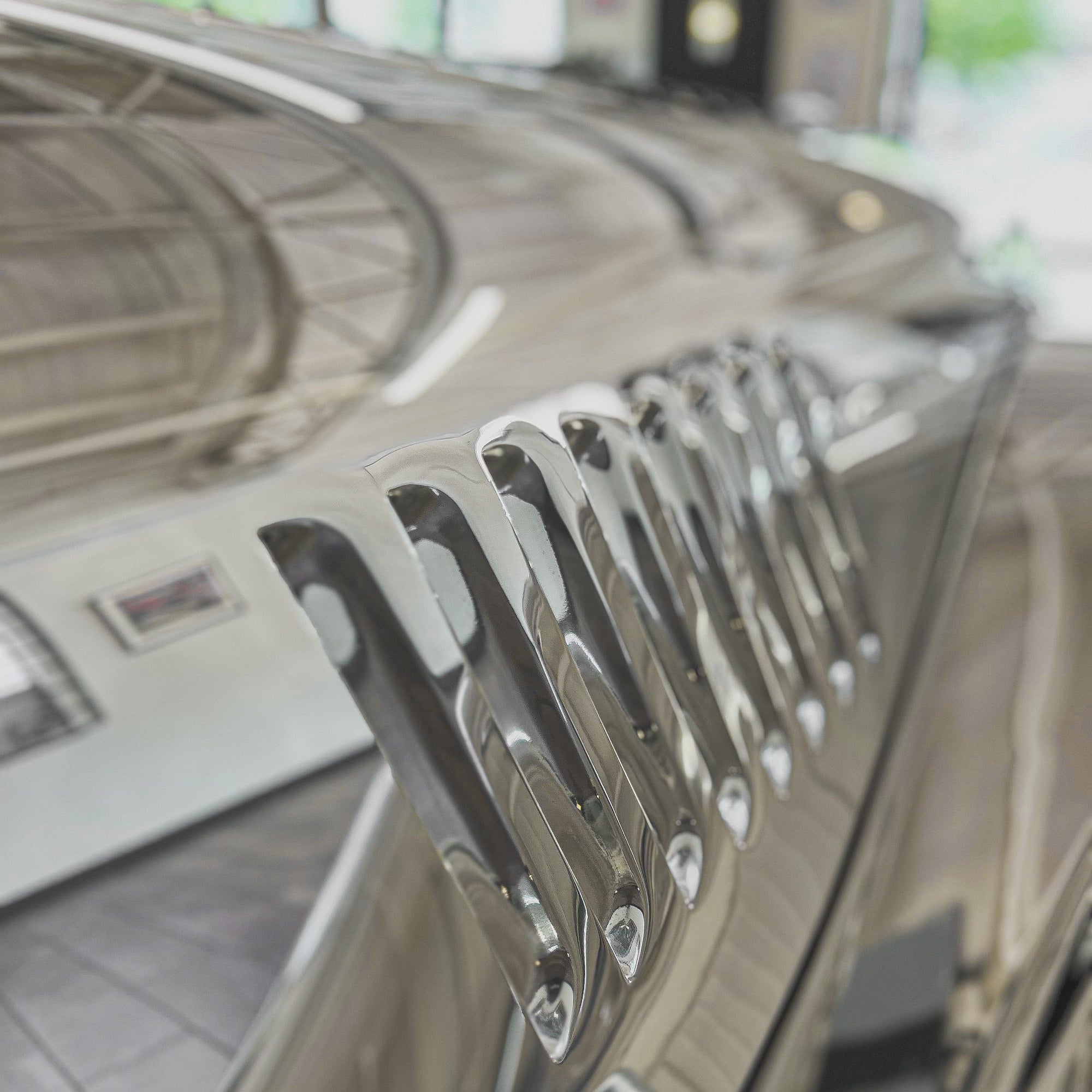 Morgan Roadster 3.7 V6 110 Edition - Hand polished Aluminium body