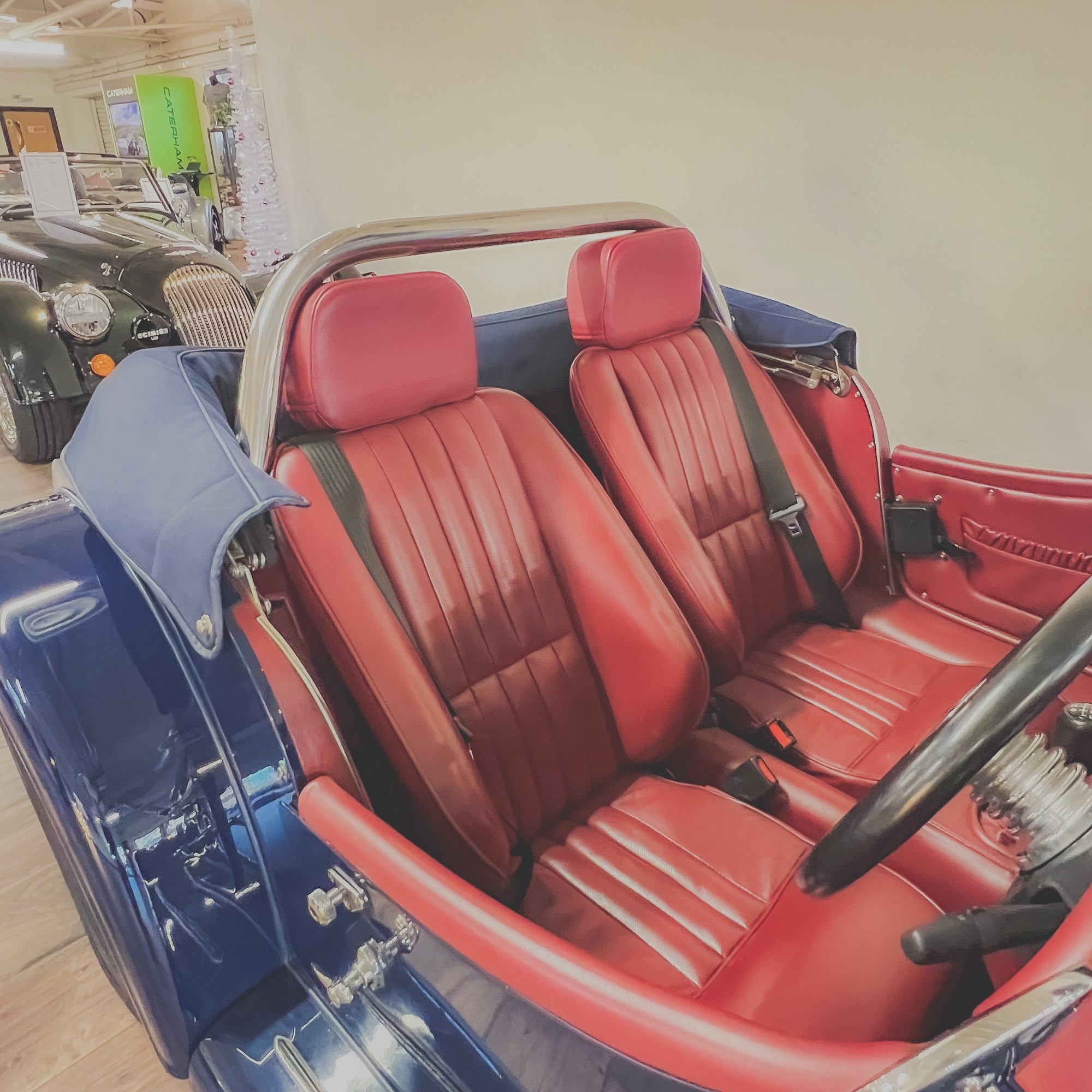 Morgan Roadster 3.0 - Morgan Indigo Blue