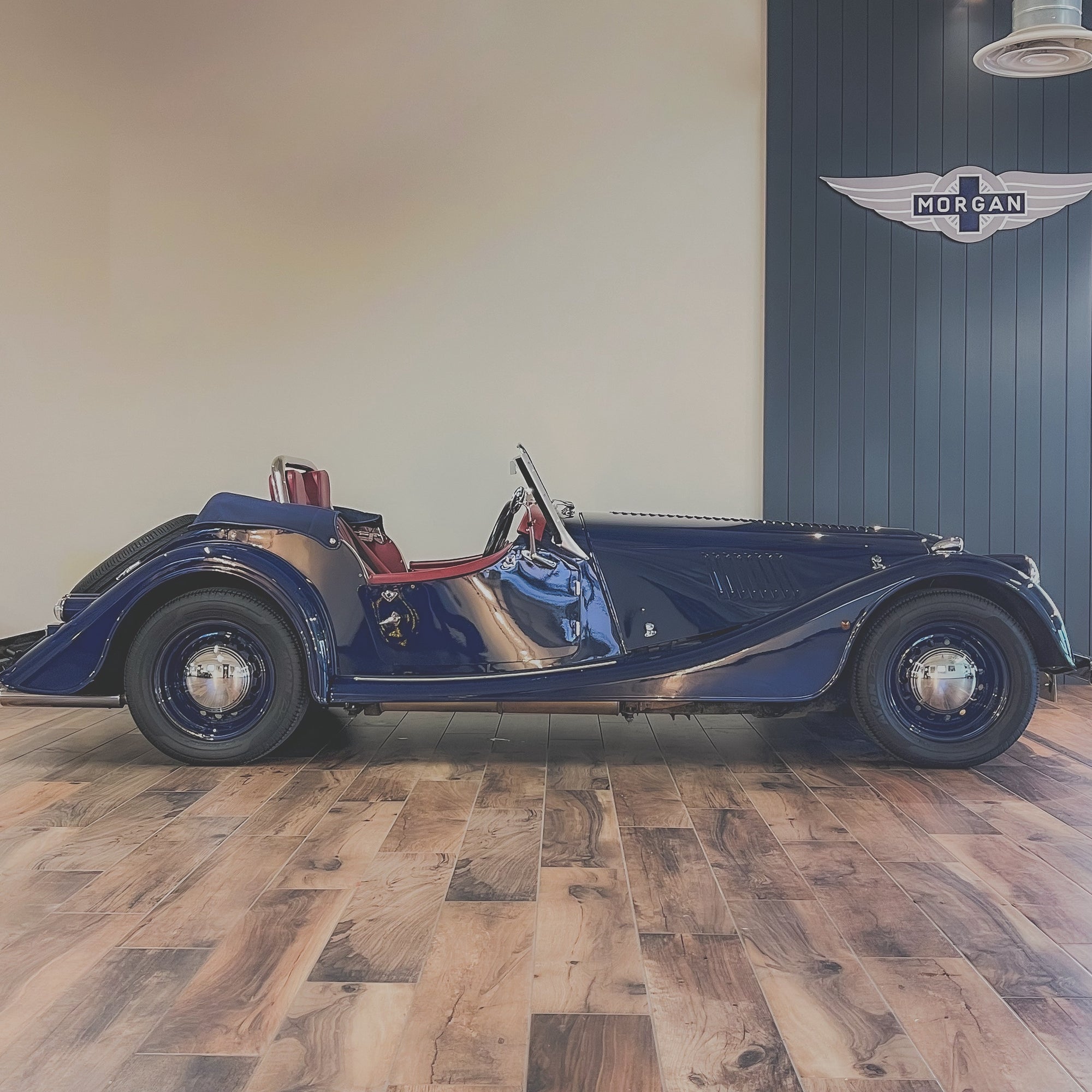 Morgan Roadster 3.0 - Morgan Indigo Blue