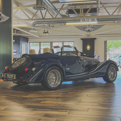 Morgan 23 Plus Four Auto - Classique Ferrari Blue
