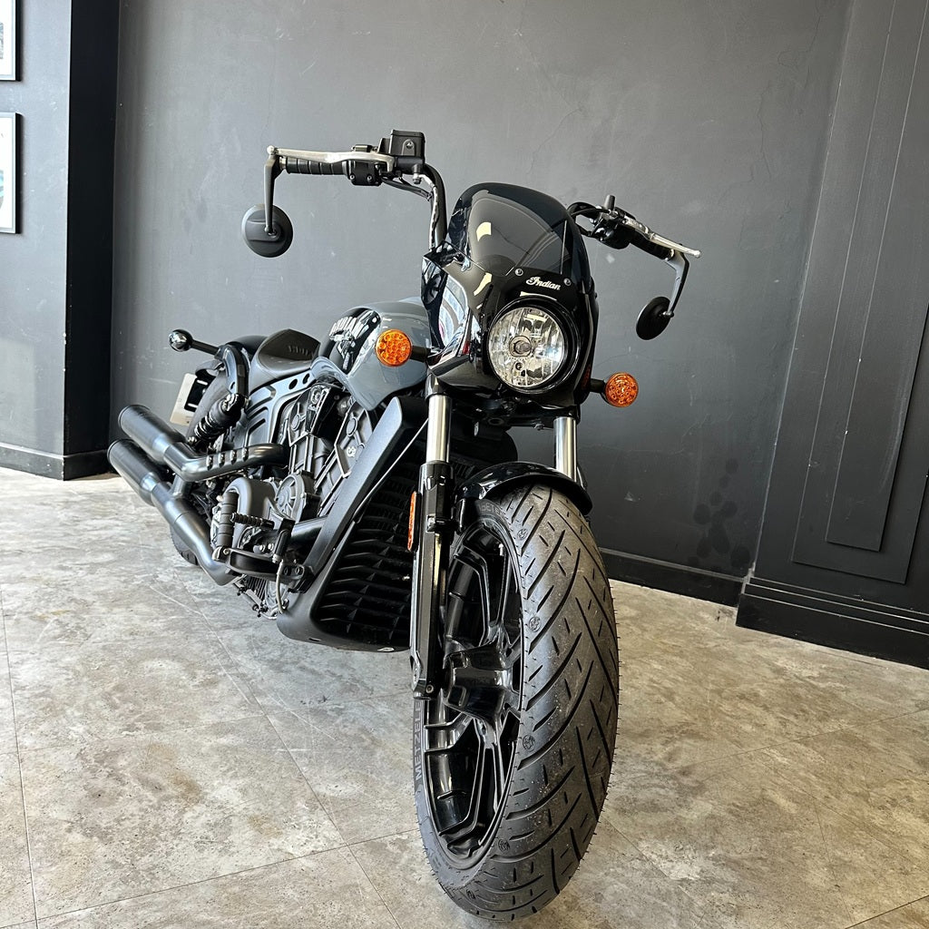 INDAIN SCOUT ROGUE -Stealth Grey - PRE LOVED