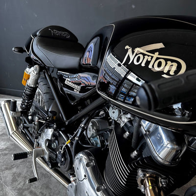 Norton Commando 961 CR - Matrix Black