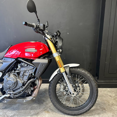 Fantic Caballero 700 - Pure Red - Preload