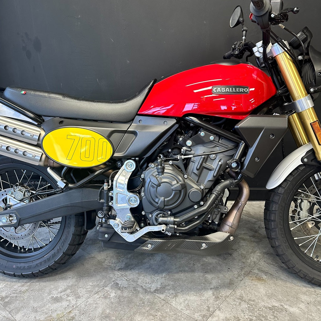 Fantic Caballero 700 - Pure Red - Preload