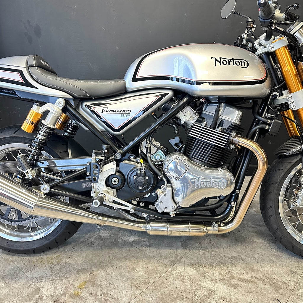 Norton Commando 961 SP - Manx Silver - Preloved