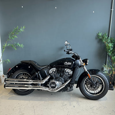 Indian Scout Classic -Gloss black - PreLoved