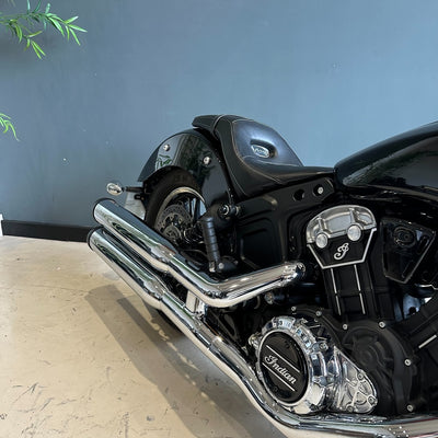 Indian Scout Classic -Gloss black - PreLoved