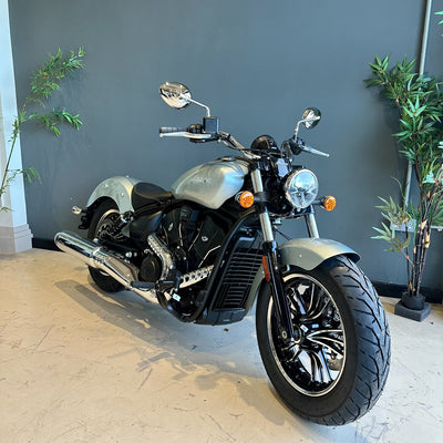 2025 INDIAN SCOUT SIXTY CLASSIC LIMITED - FROST SILVER