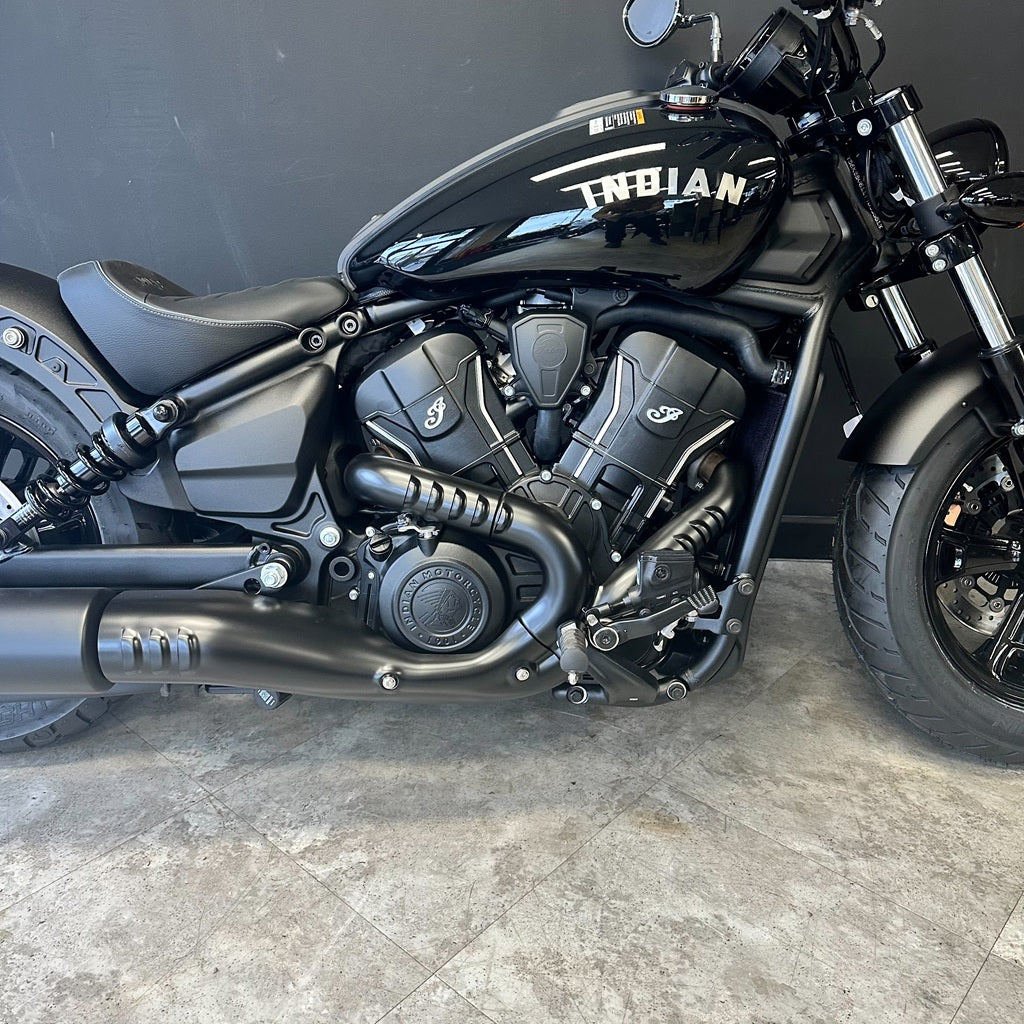 INDIAN SCOUT BOBBER 60 - BLACK METALLIC