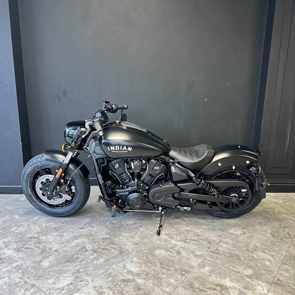 INDIAN SCOUT BOBBER LIMITED+TECH - BLACK SMOKE