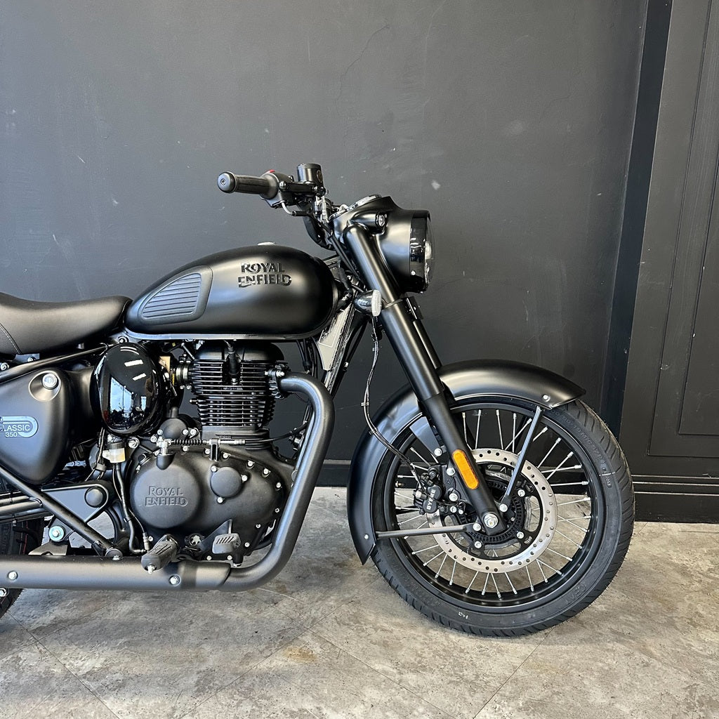 Royal Enfield Classic 350 - Stealth Black