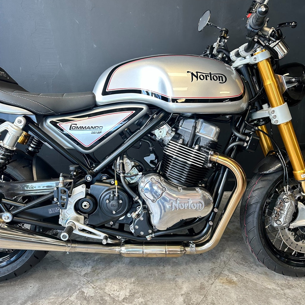 Norton Commando 961 Sport - Manx Silver
