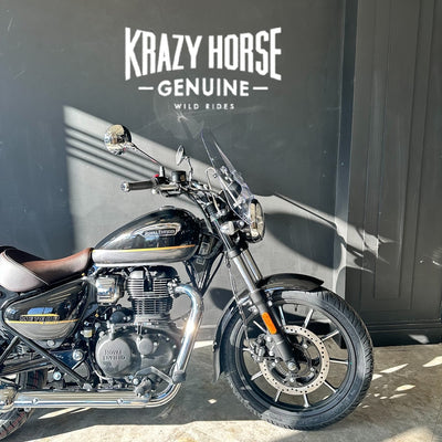 Royal Enfield Meteor 350 - SUPERNOVA BLACK