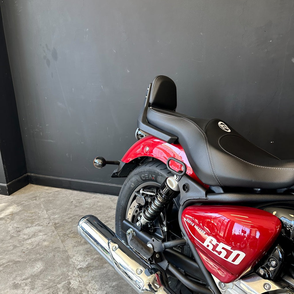 ROYAL ENFIELD SUPER METEOR 650 - Celestial Red