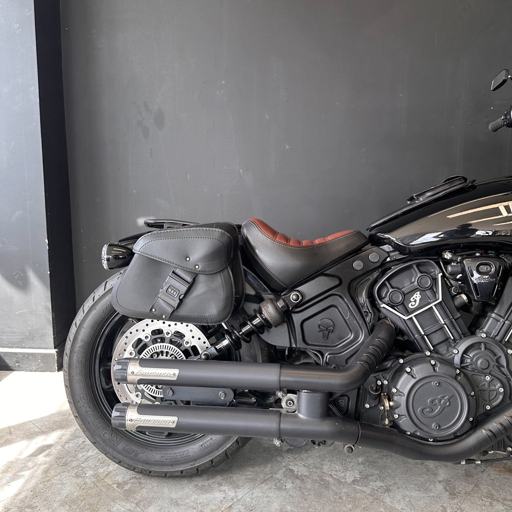 Scout Bobber Sixty - Black metallic - PreLoved