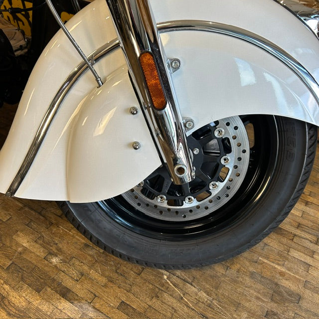 INDIAN CHIEF 111 - Pearl White - PreLoved