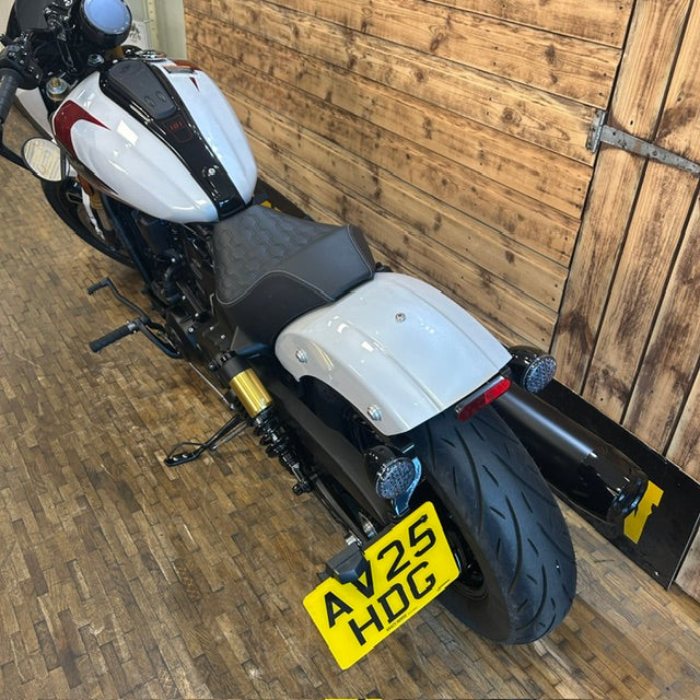 INDIAN SCOUT 101 - GHOST WHITE PEARLESCENT