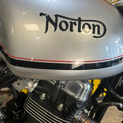 NORTON 961CR - MANX SILVER - Preloved
