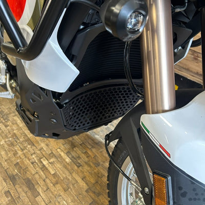 OFFER - MV AGUSTA LXP ORIOLI - Bianco pearl and Nero metallic