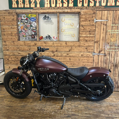 INDIAN SCOUT BOBBER BASE - Maroon smoke