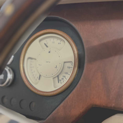 Morgan 4/4 80th Anniversary - 80th Anniversary Red