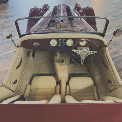 Morgan 4/4 80th Anniversary - 80th Anniversary Red