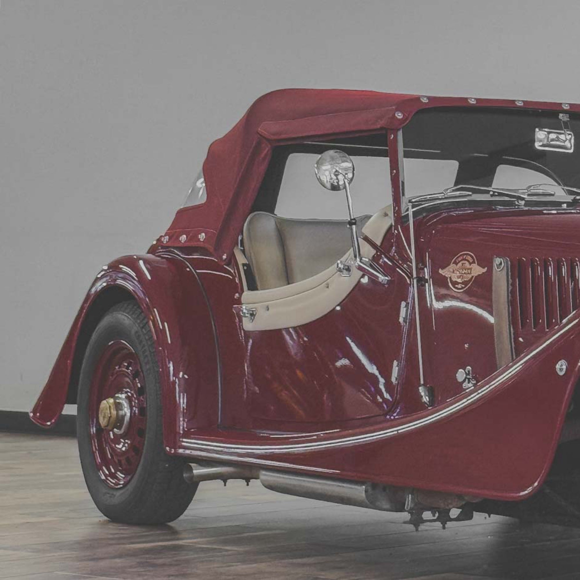 Morgan 4/4 80th Anniversary - 80th Anniversary Red