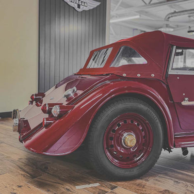 Morgan 4/4 80th Anniversary - 80th Anniversary Red