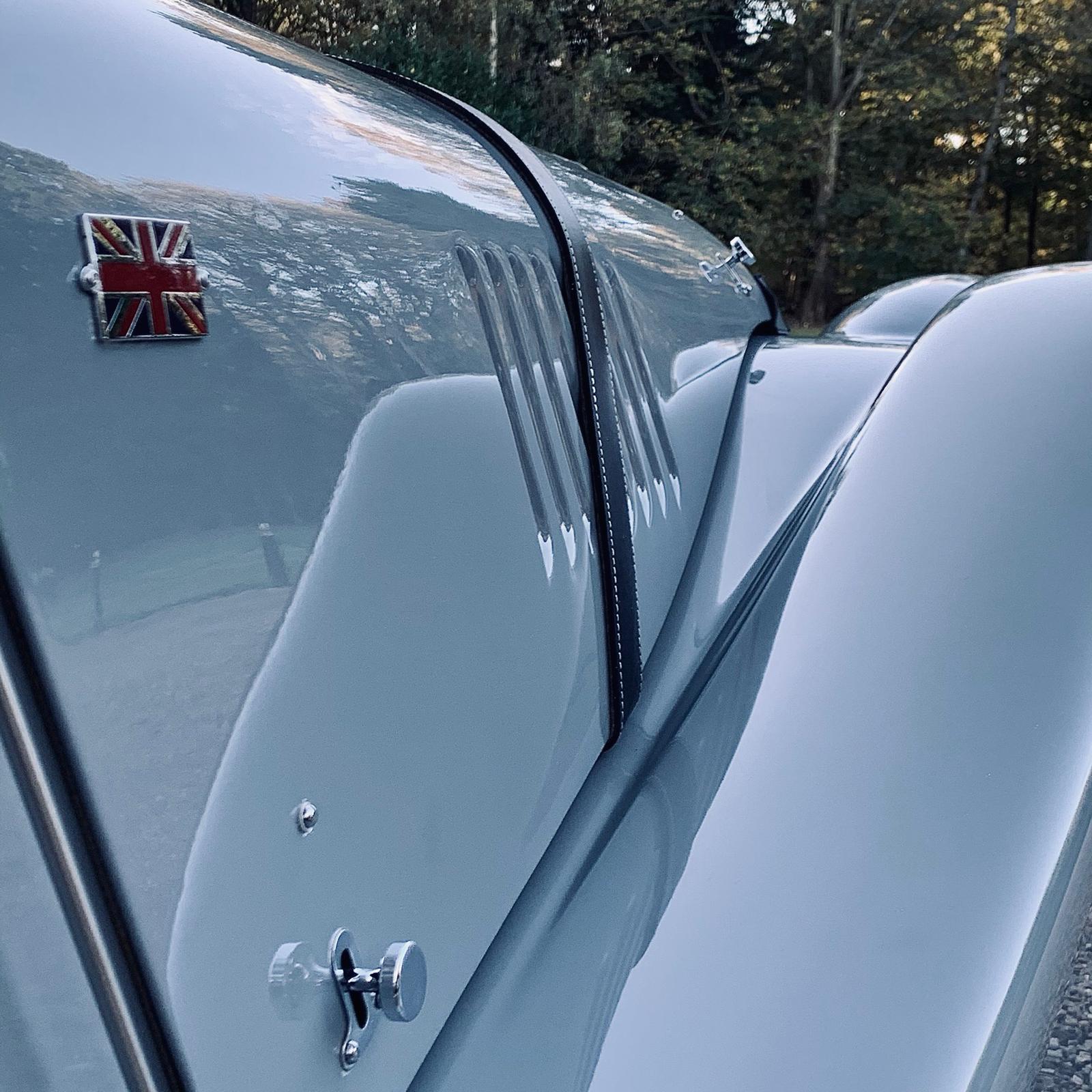 Morgan 4/4 - Dove Grey