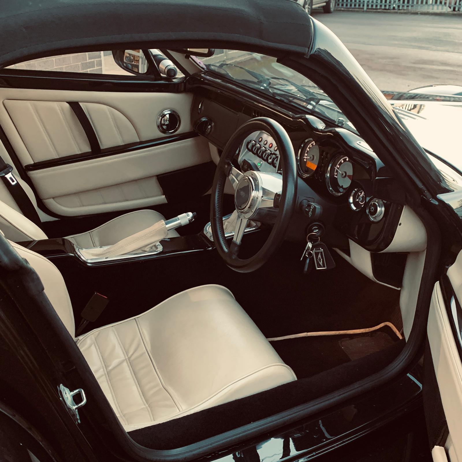 Morgan Aero 8 - Cosmos Black