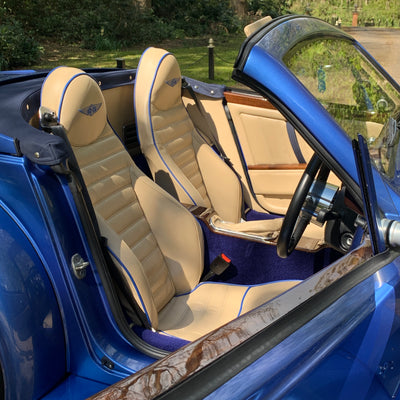 Morgan Mk5 Aero 8 - Topaz Blue Metallic with Ivory leather
