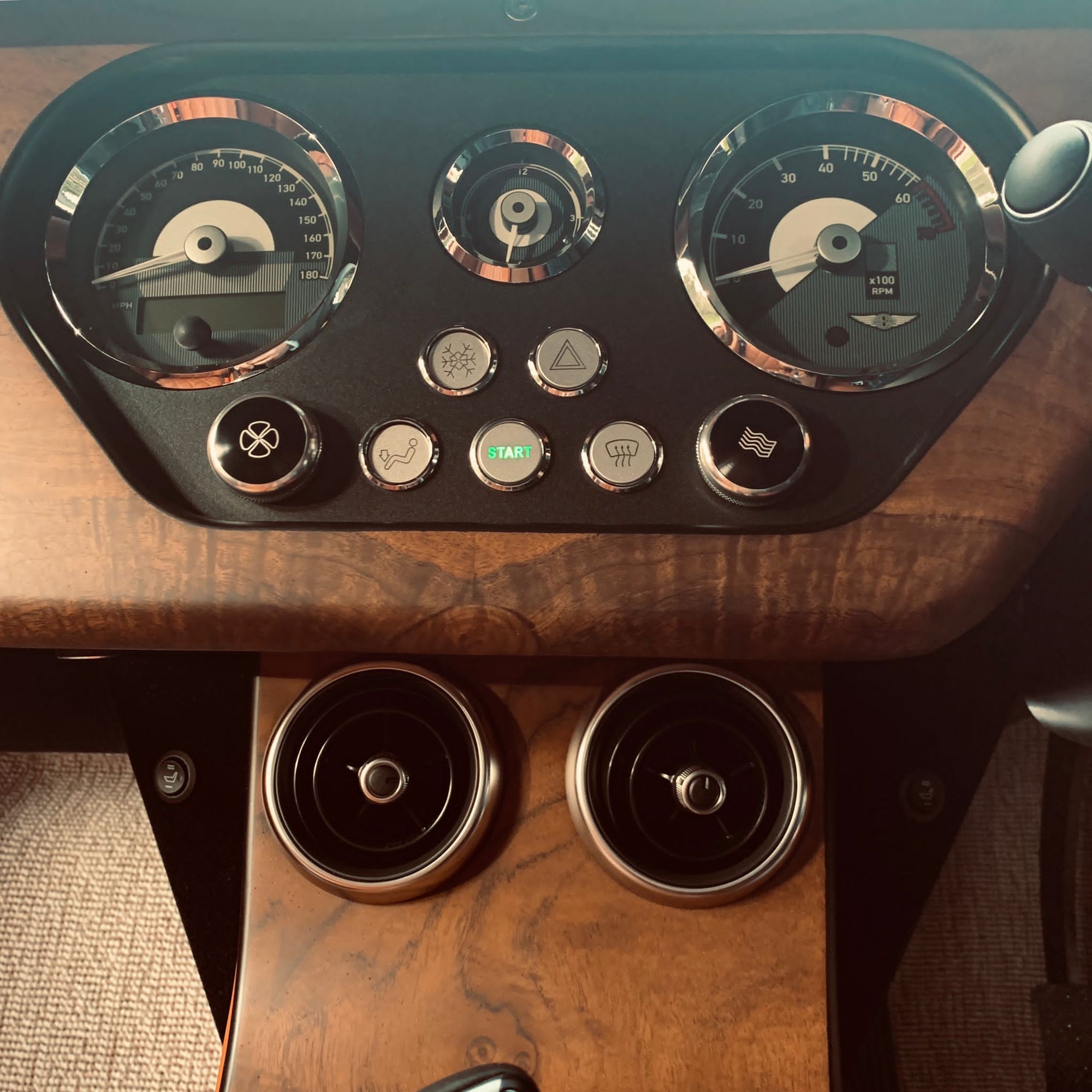 Morgan Plus Six - Emerald Green