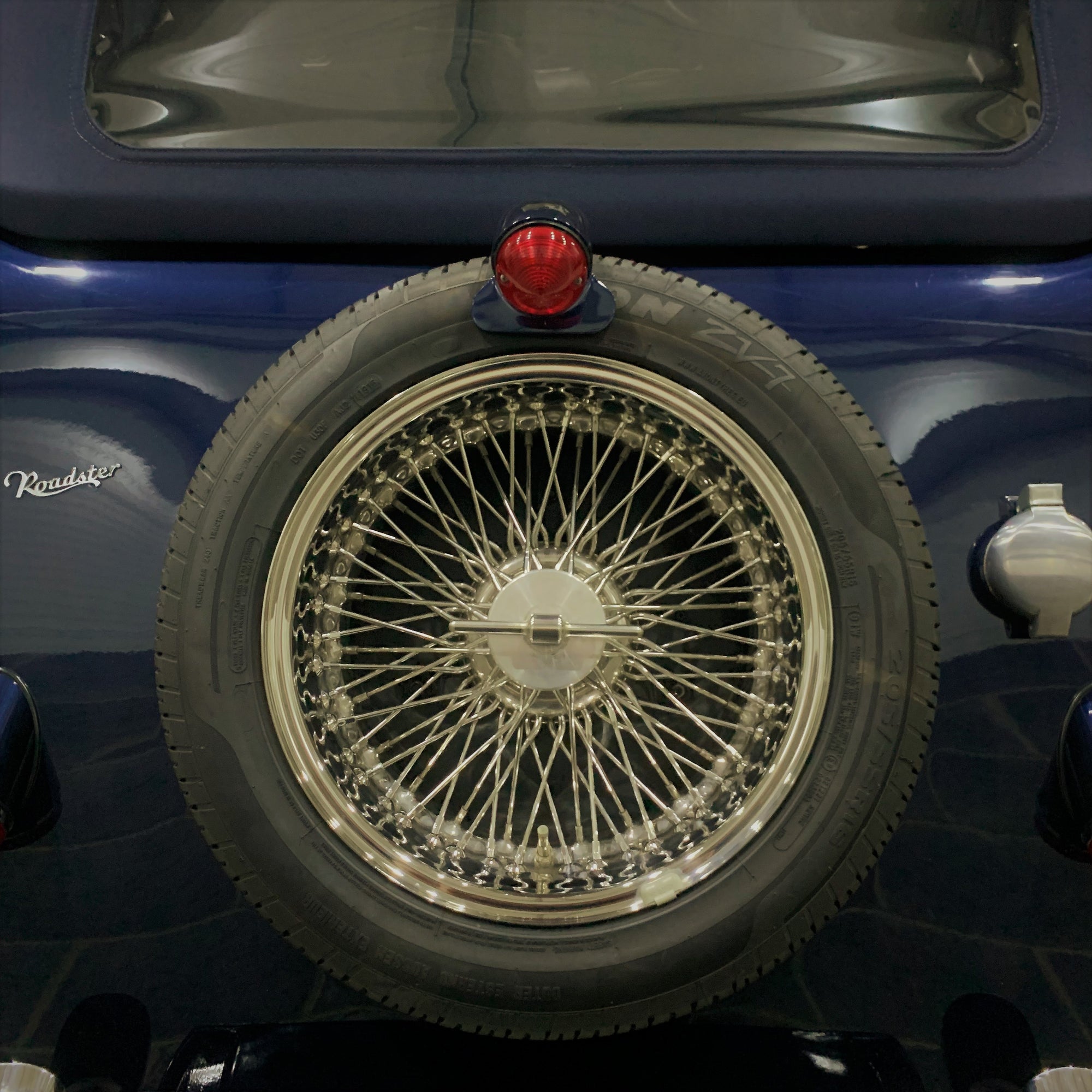 Morgan Roadster 3.7 V6 Manual - Dark Sapphire Pearlescent Paint