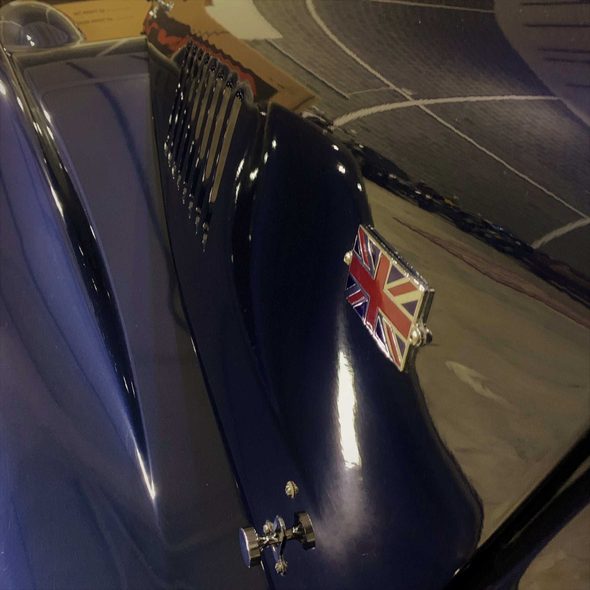 Morgan Roadster 3.7 V6 Manual - Dark Sapphire Pearlescent Paint