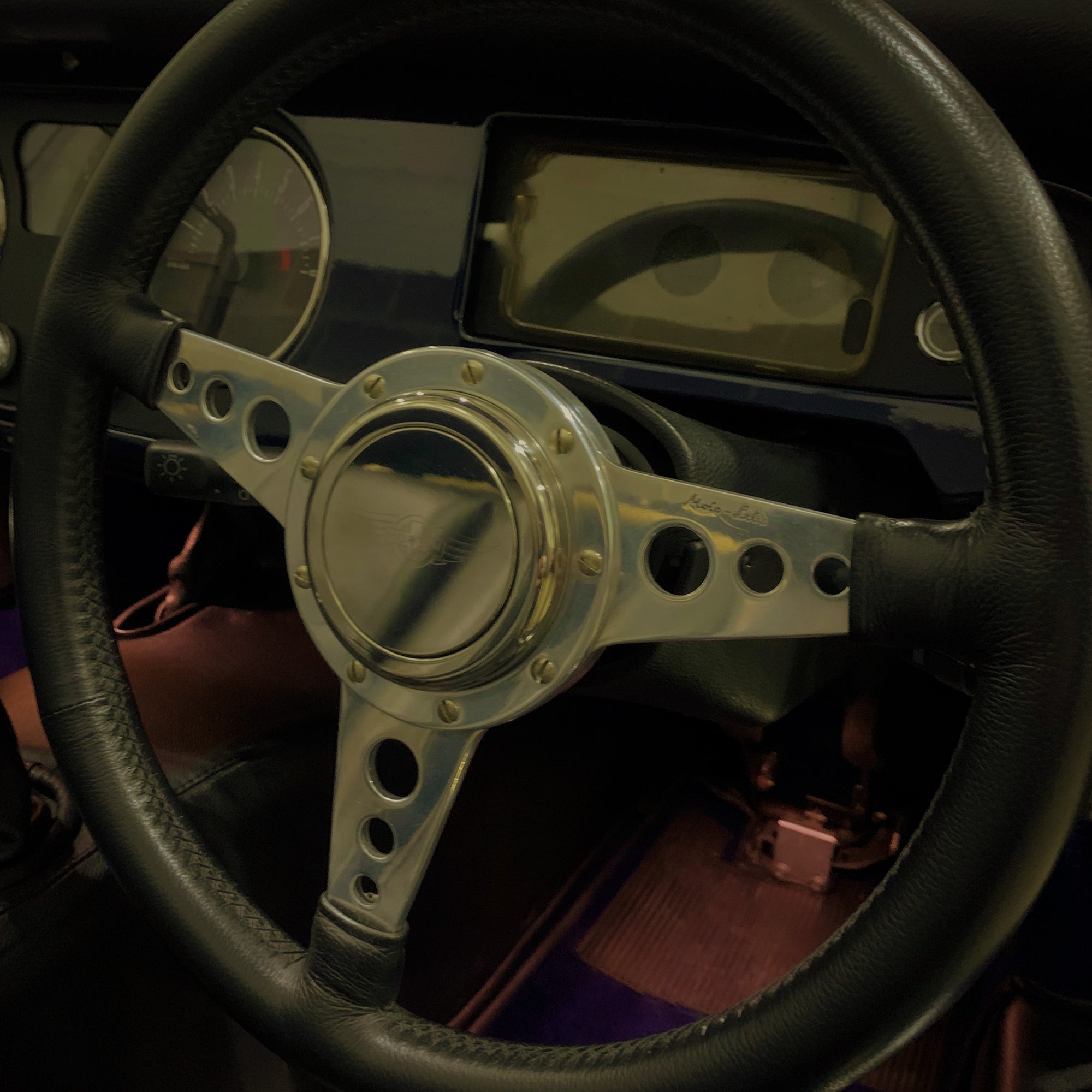 Morgan Roadster 3.7 V6 Manual - Dark Sapphire Pearlescent Paint