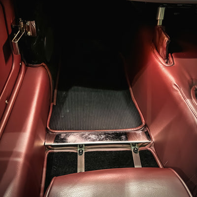 Morgan Plus 4 2.0 GDi 154BHP - Porsche GT Silver Frost finish