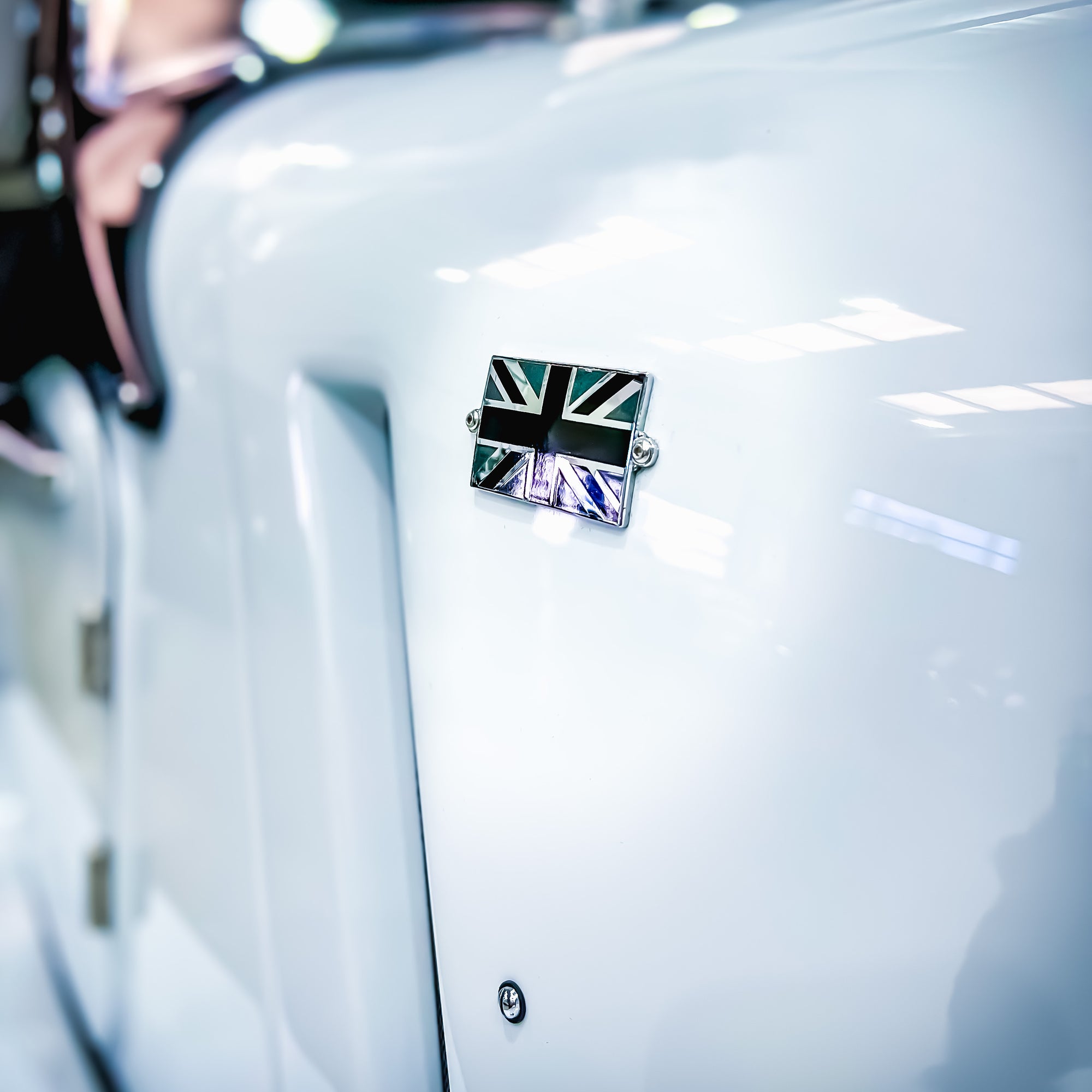 Morgan Plus Six Touring 6 Cyl. 3.0 Twin Scroll Turbo - Chevron White Metallic