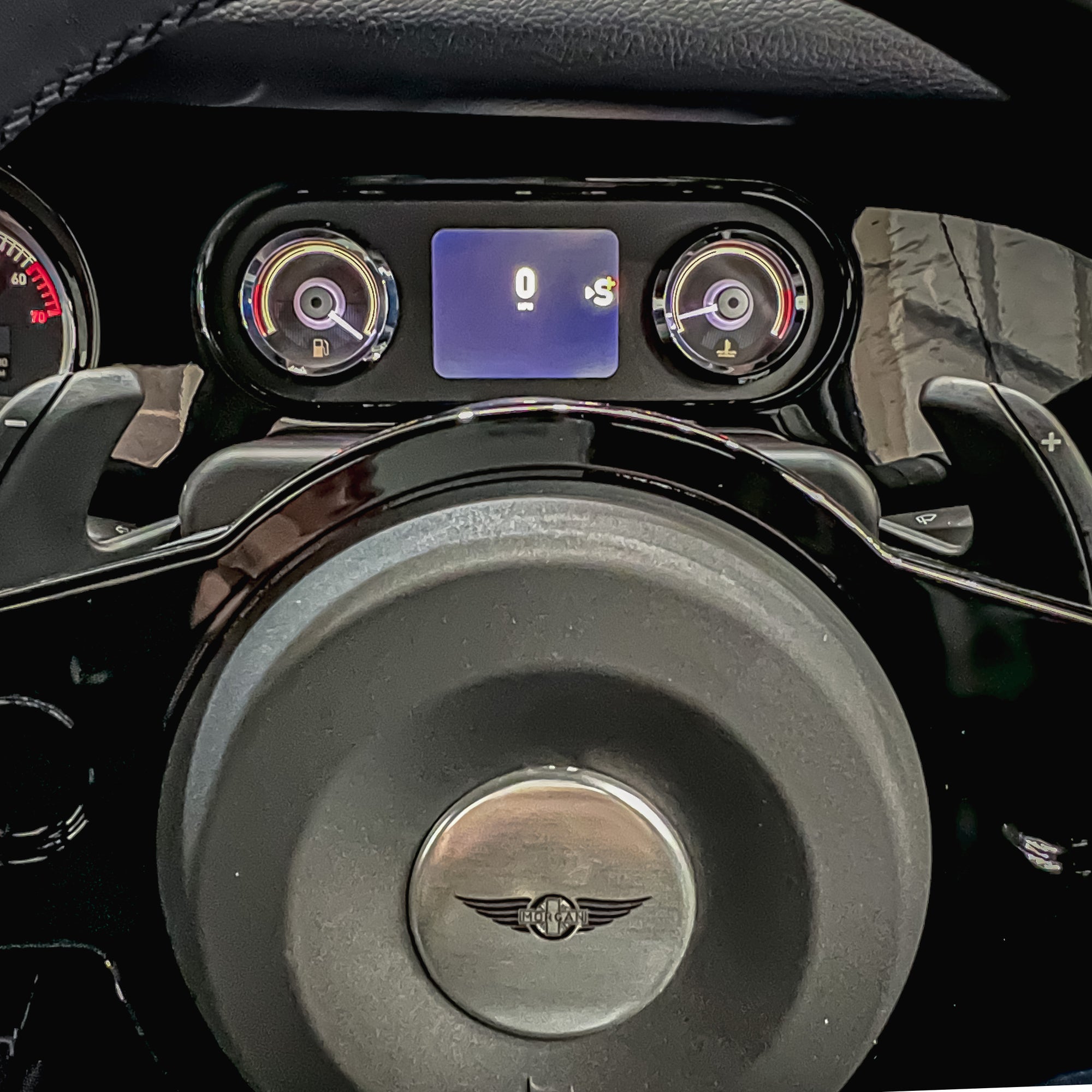 Morgan Plus Six Touring 6 Cyl. 3.0 Twin Scroll Turbo - Chevron White Metallic