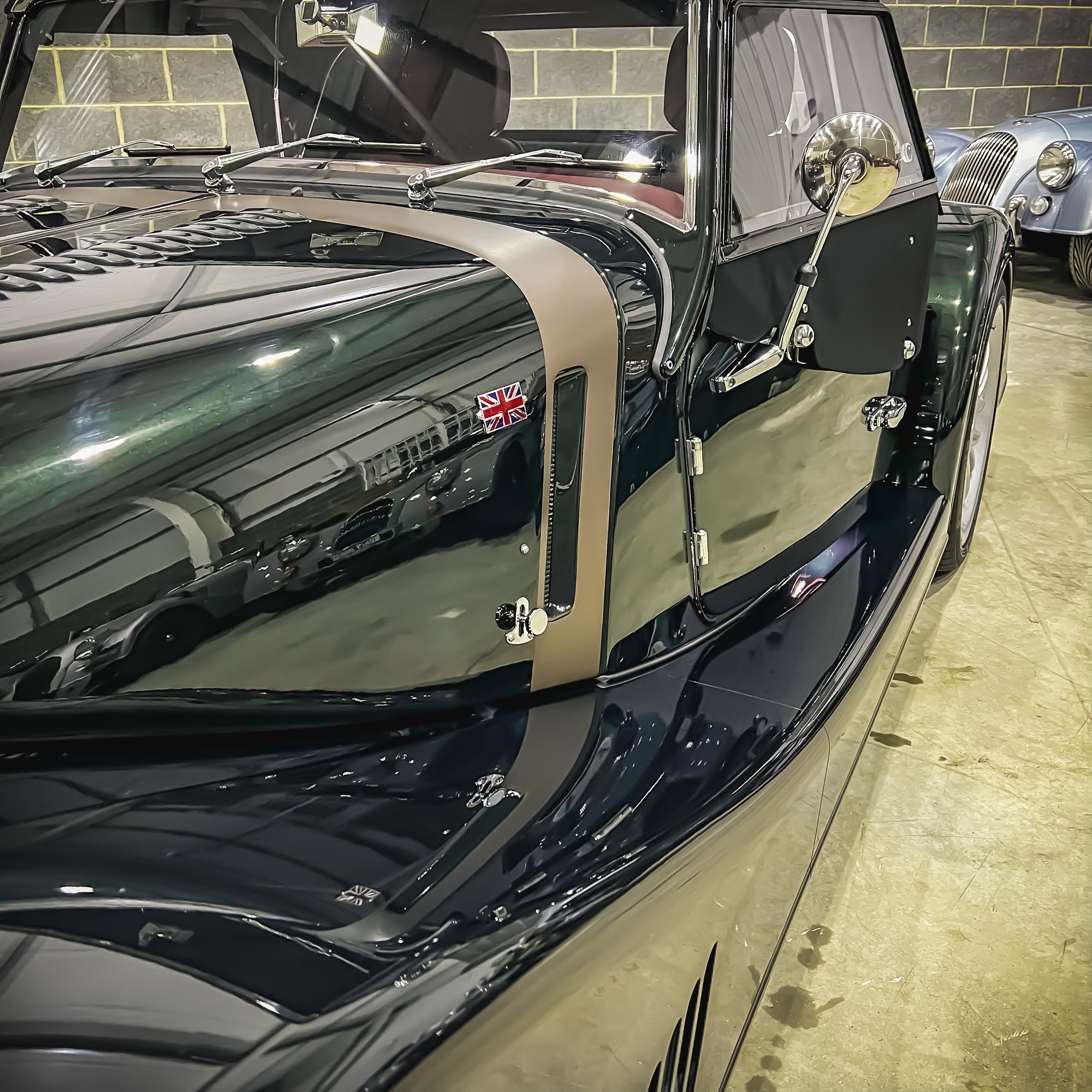 Morgan Plus Six - Dark Emerald Green Metallic